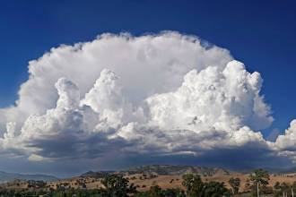 cumulonimbus cloud anvil top thunderstorm towering storm cloud