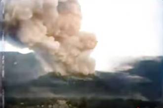 έκρηξη ηφαιστείου Σαντορίνης 1925 με ροές λάβας στη Νέα Καμένη