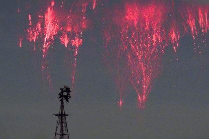 ellyfish shaped red sprites upper atmosphere lightning phenomenon night sky