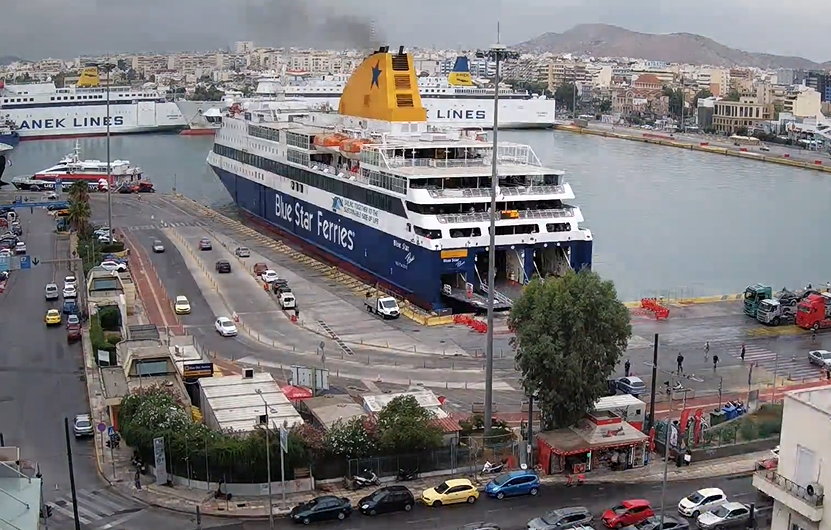 Live Λιμάνι Πειραιά