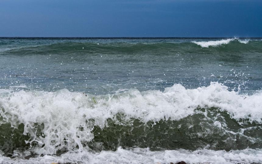 Ισχυροί βόρειοι άνεμοι στο Αιγαίο με έντονο κυματισμό και δύσκολες θαλάσσιες συνθήκες