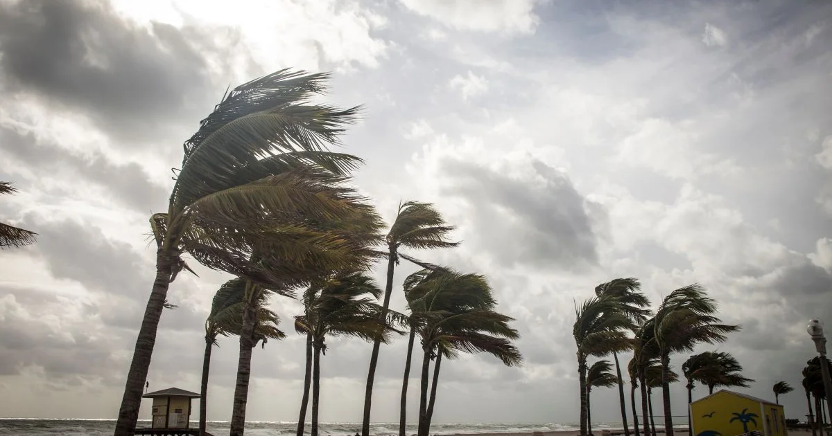 Οδηγίες προστασίας για καταιγίδες και κεραυνούς σε αστικό περιβάλλον