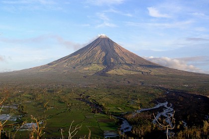 Mayon Volcano Live Cam: Watch the Eruption in the Philippines